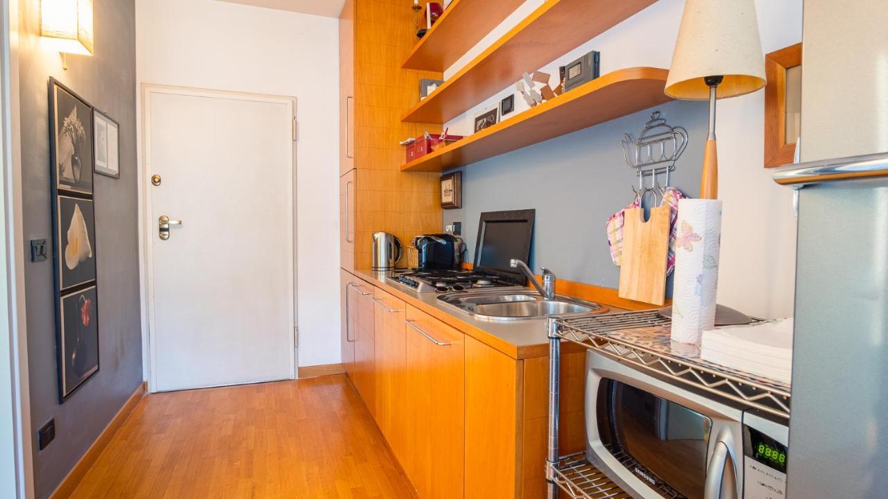 The Zodiac Apartment - Italian Homing Sirmione Luaran gambar