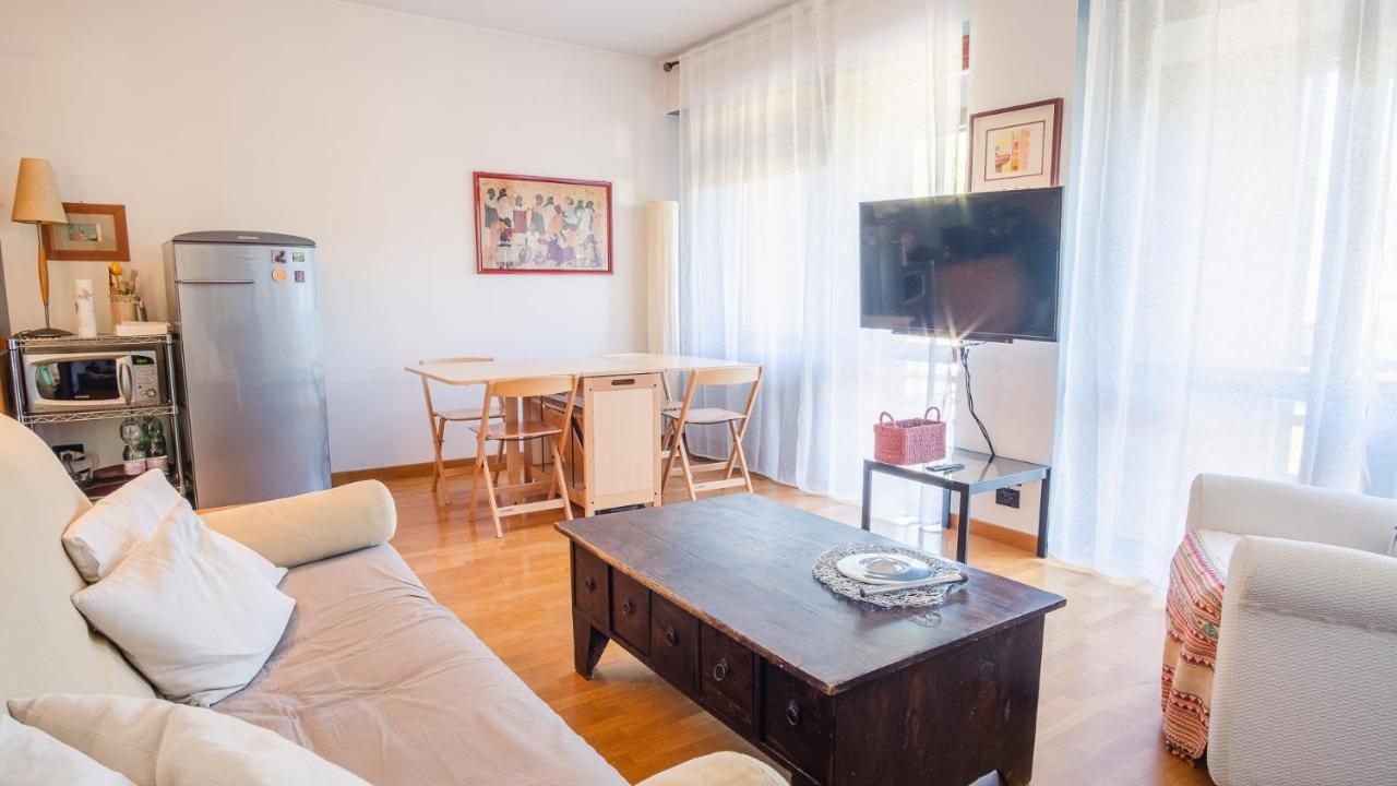 The Zodiac Apartment - Italian Homing Sirmione Luaran gambar